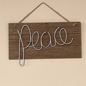 “Peace” Wooden and Wire Holiday Sign